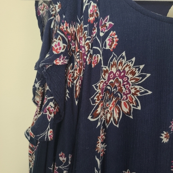 ⭐️40% Off⭐️ Old Navy Cold Ruffle Shoulder Navy & Floral Dress - Picture 9 of 15